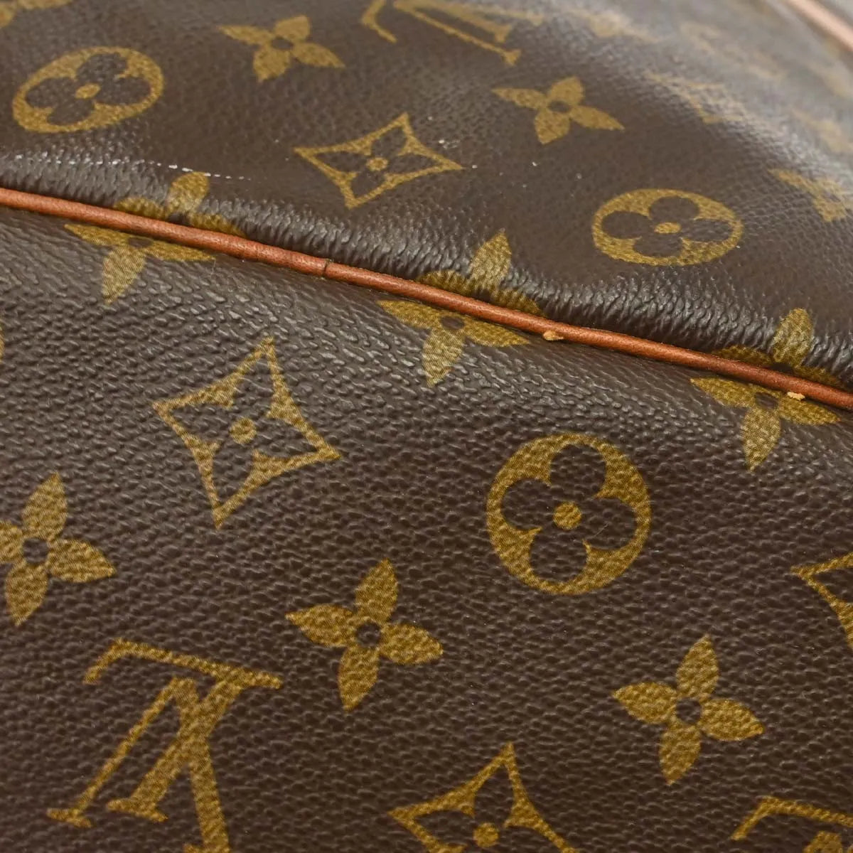 Louis Vuitton Keepall Monogram Canvas Brown Canvas Travel Bag Bag (Pre-Owned)