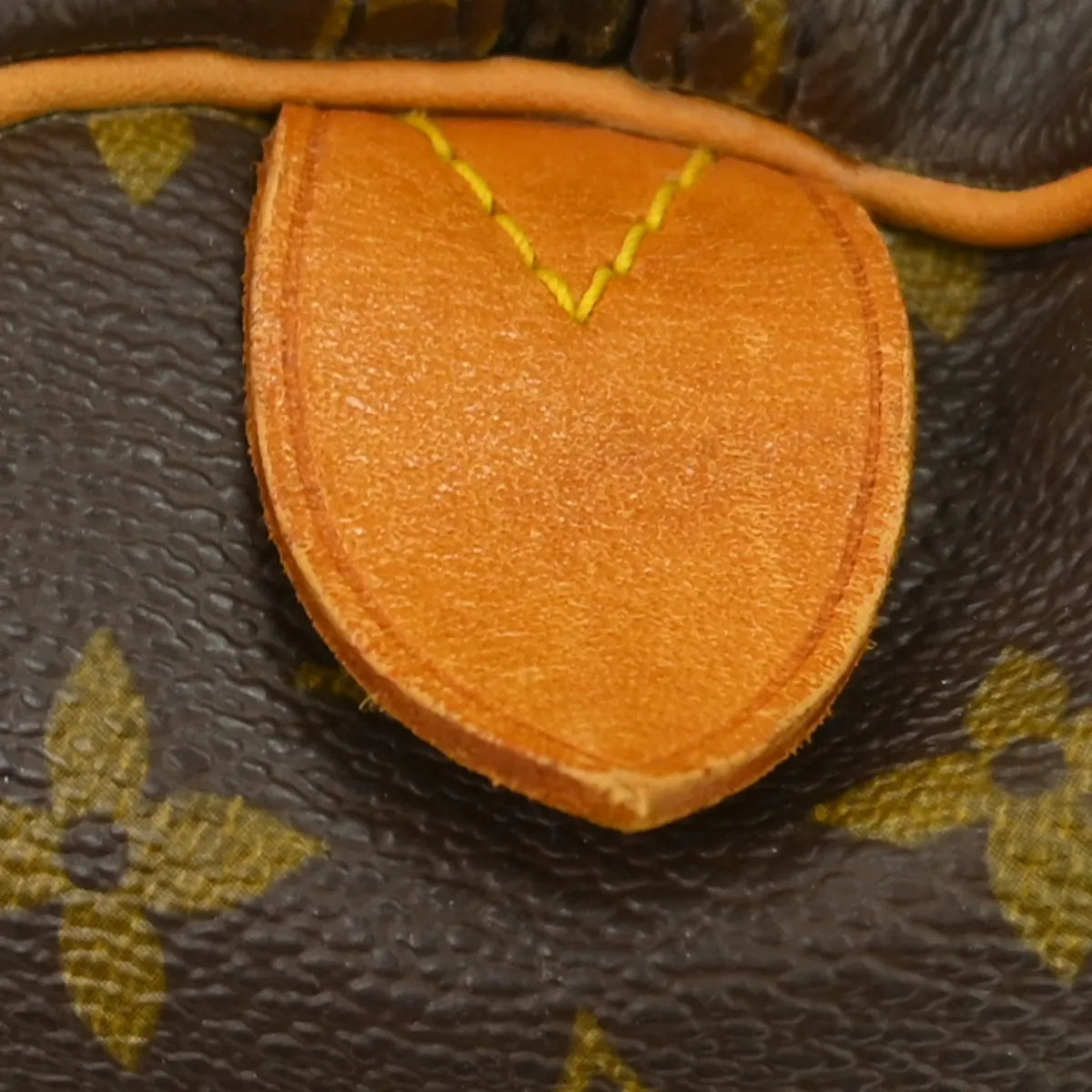 Louis Vuitton Keepall Monogram Canvas Brown Canvas Travel Bag Bag (Pre-Owned)