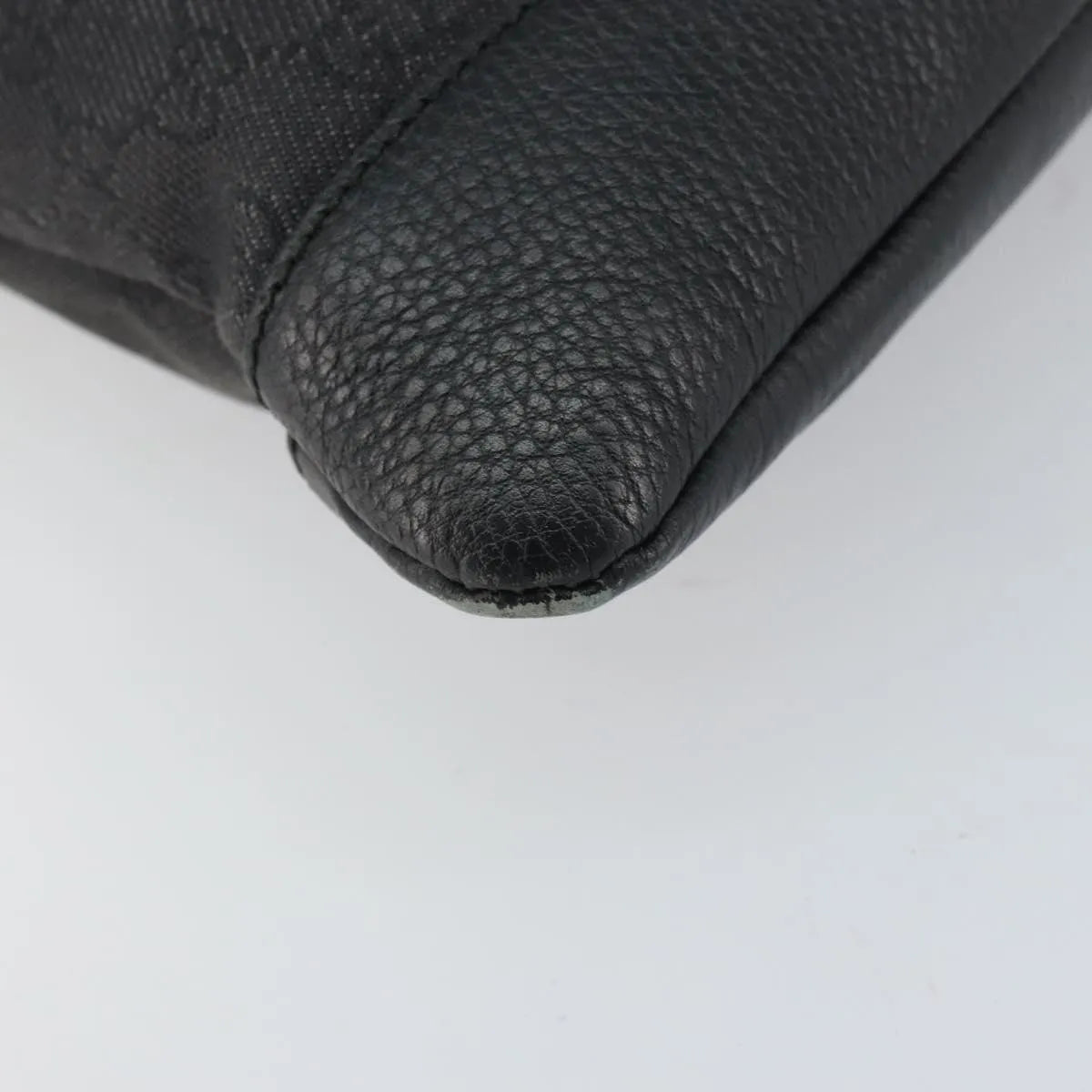 Gucci Zip Messenger Gg Canvas With Perforated Leather Black Canvas Shoulder Bag Bag (Pre-Owned)