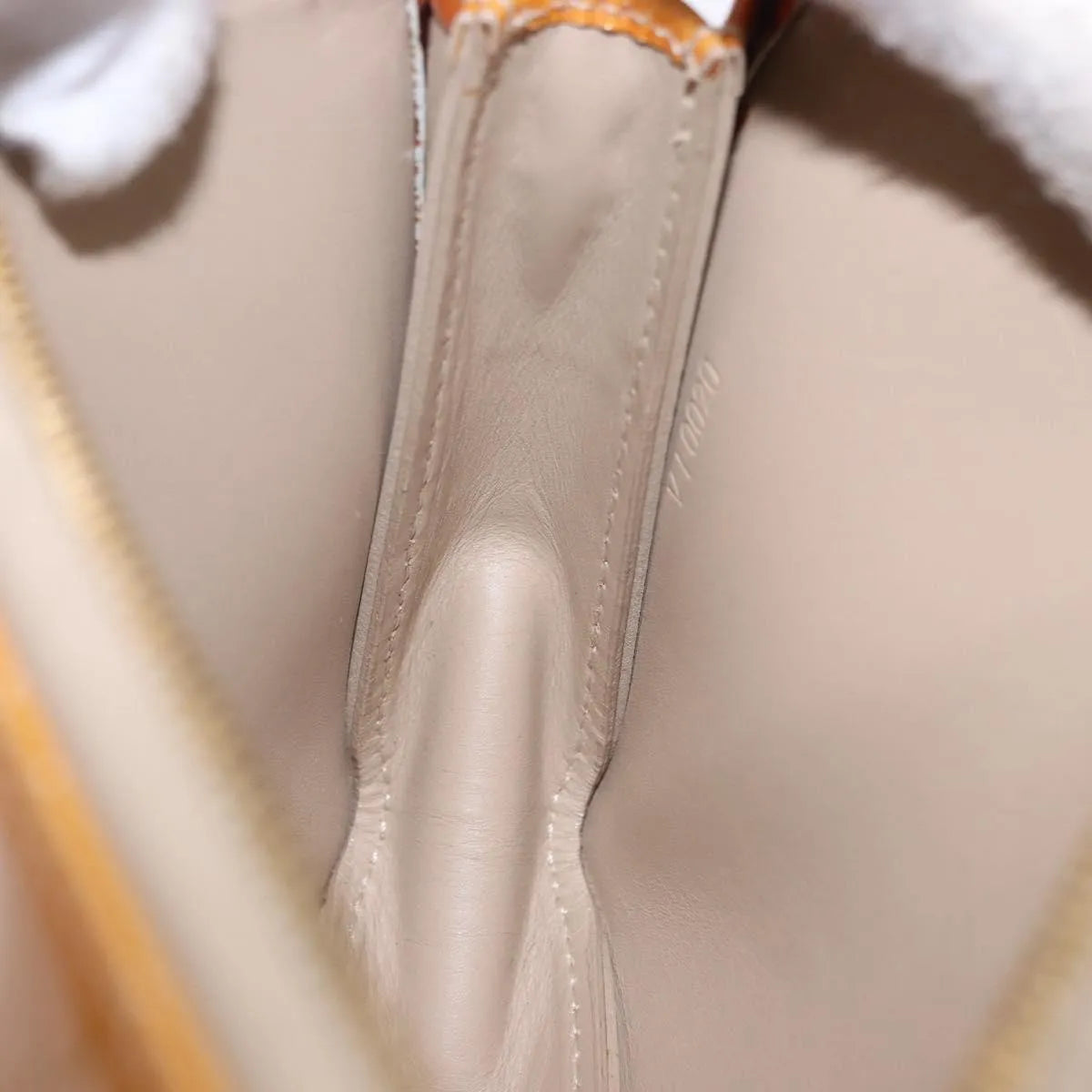 Louis Vuitton Lexington Pochette Monogram Vernis Beige Patent_Leather Clutche & Pouche Bag (Pre-Owned)