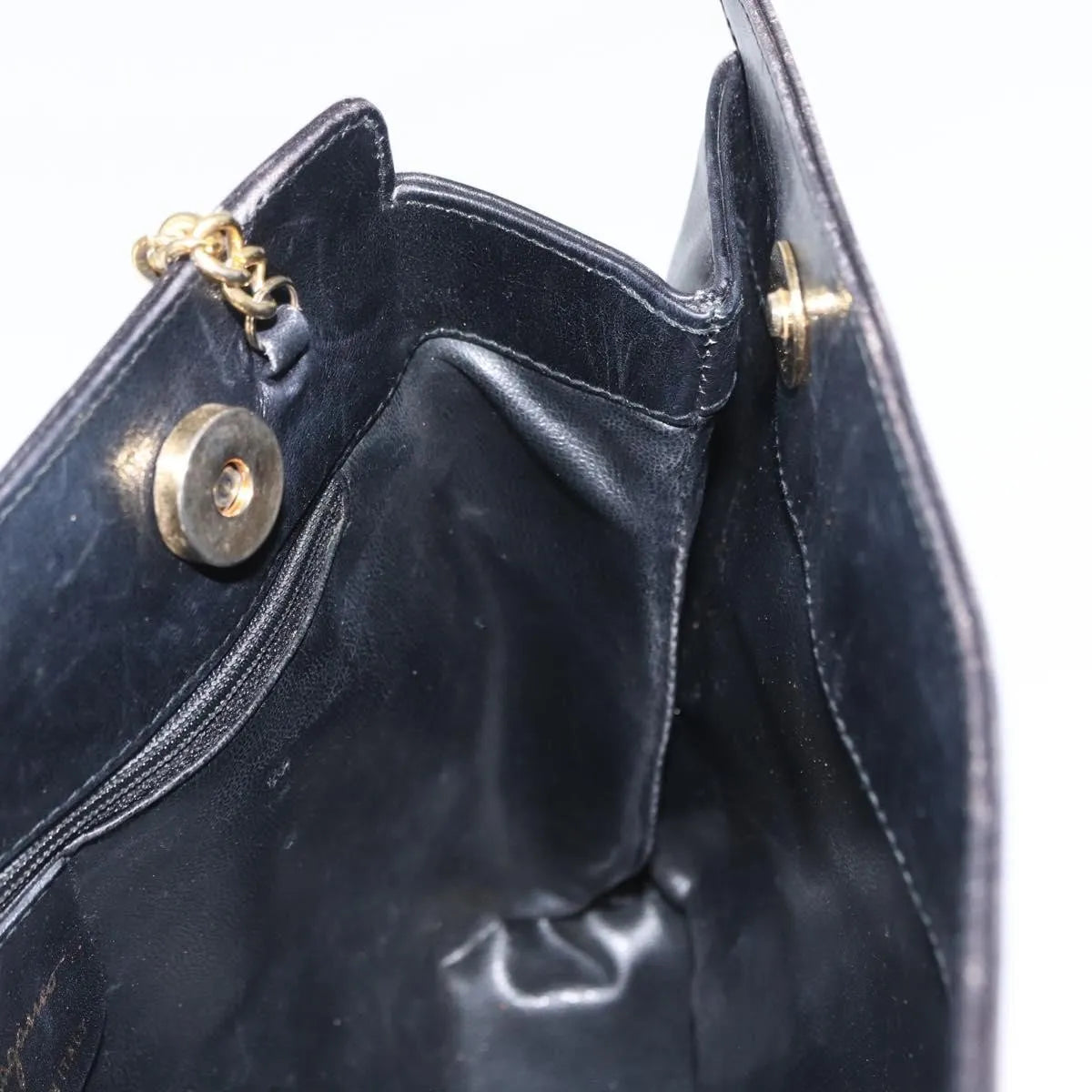 Salvatore Ferragamo Vintage Leather Black Leather Shoulder Bag Bag (Pre-Owned)
