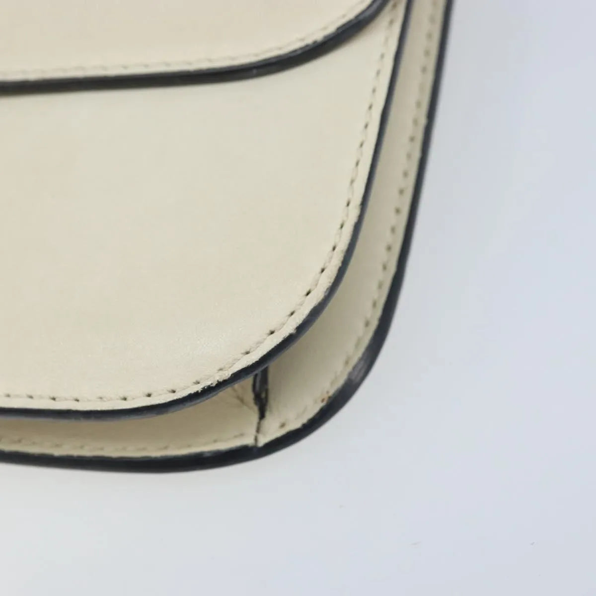 Valentino Garavani Glam Lock Leather White Leather Shoulder Bag Bag (Pre-Owned)