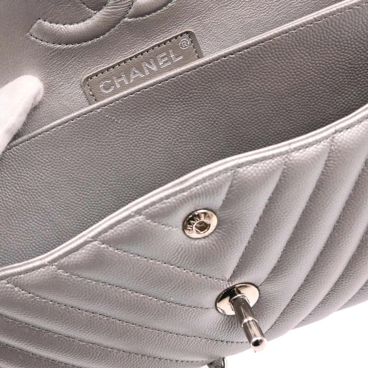 Chanel Timeless - Classic Double Flap Leather Silver Calfskin Shoulder Bag Bag (Pre-Owned)