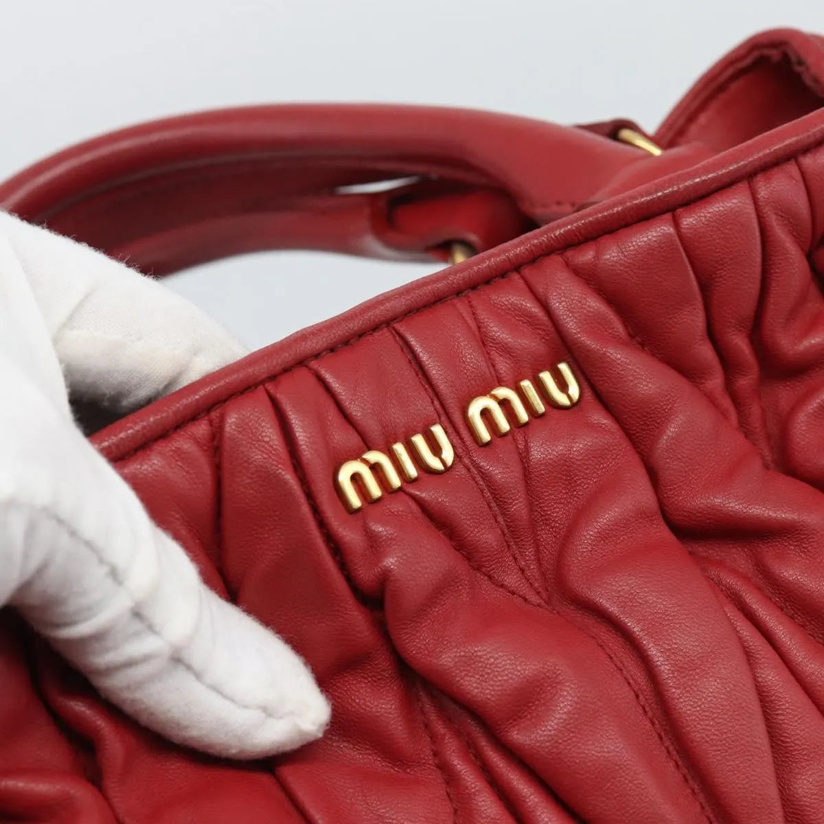 Miu Miu Matelassé Nappa Leather Top Handle Bag Leather Red Leather Shoulder Bag Bag (Pre-Owned)