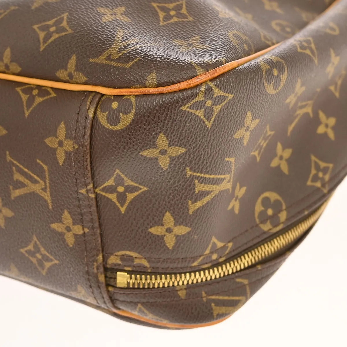 Louis Vuitton Excursion Monogram Brown Canvas Handbag (Pre-Owned)