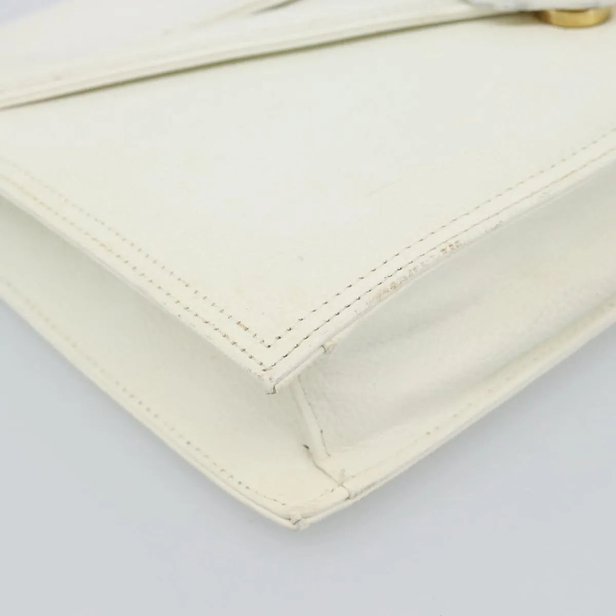 Saint Laurent Vintage Leather White Leather Clutche & Pouche Bag (Pre-Owned)