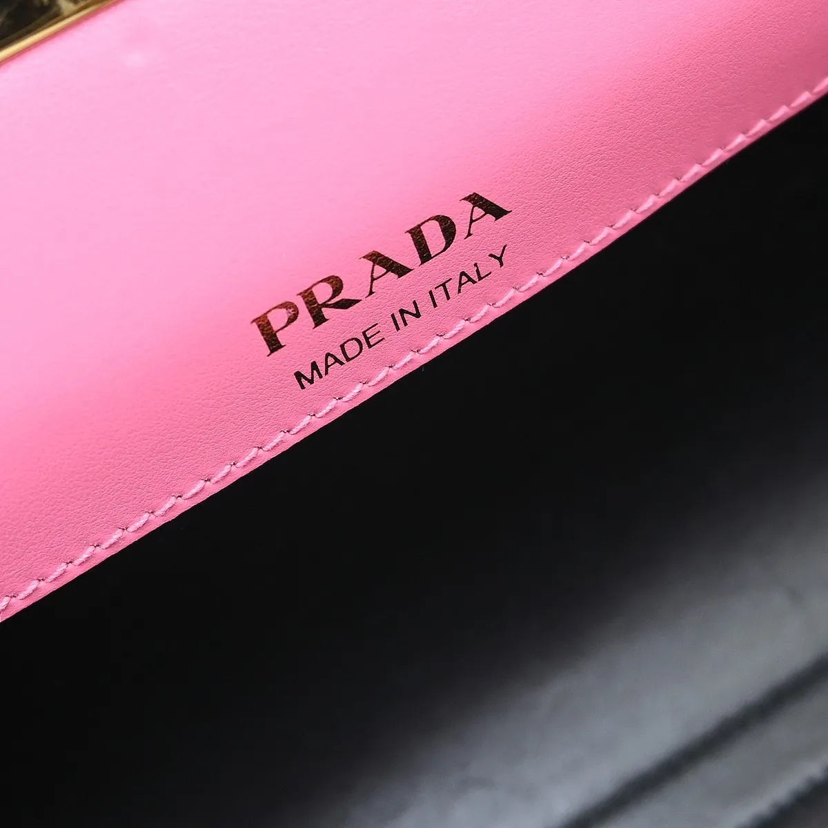 Prada Double Handle Satchel Vitello Daino Pink Leather Handbag (Pre-Owned)