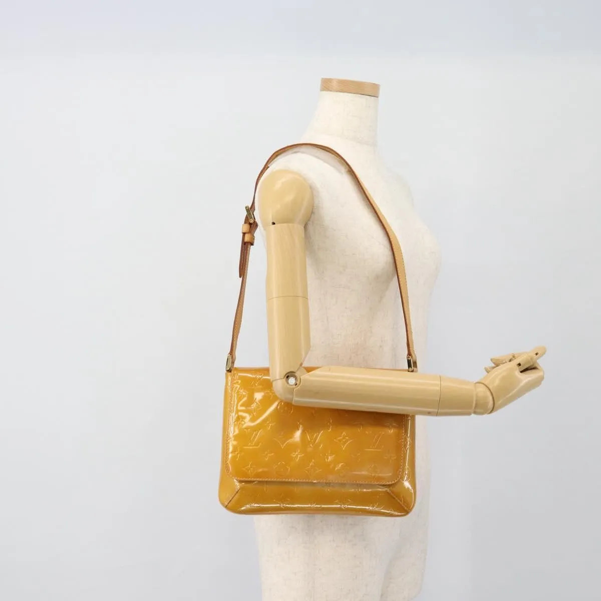 Louis Vuitton Thompson Street Monogram Vernis Yellow Patent_Leather Shoulder Bag Bag (Pre-Owned)