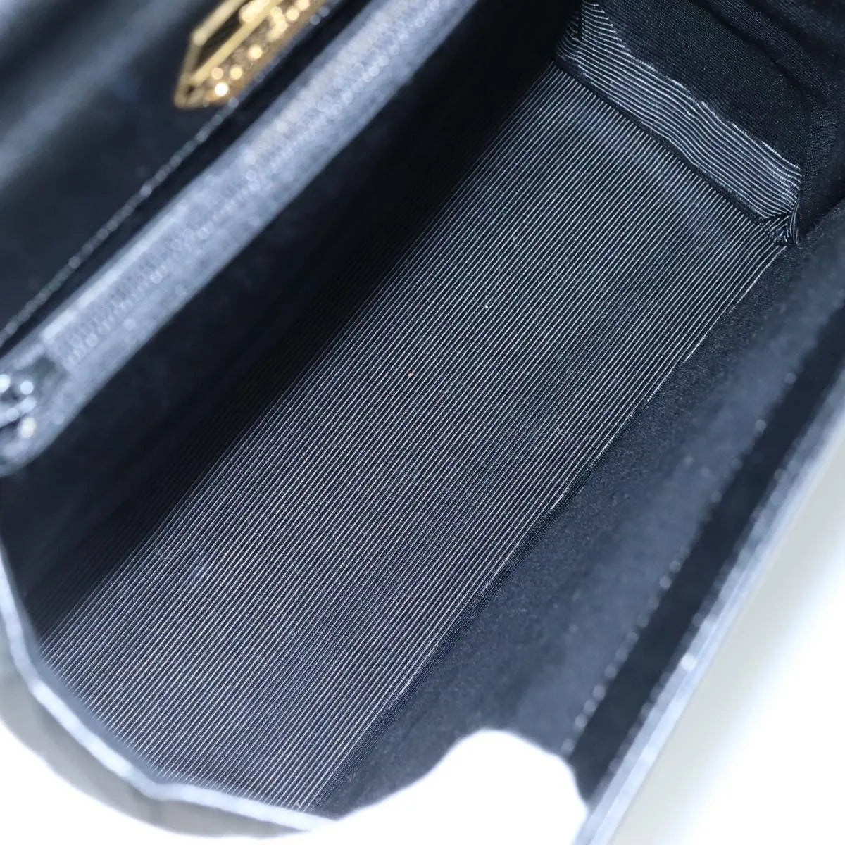 Givenchy Vintage Leather Black Leather Handbag (Pre-Owned)