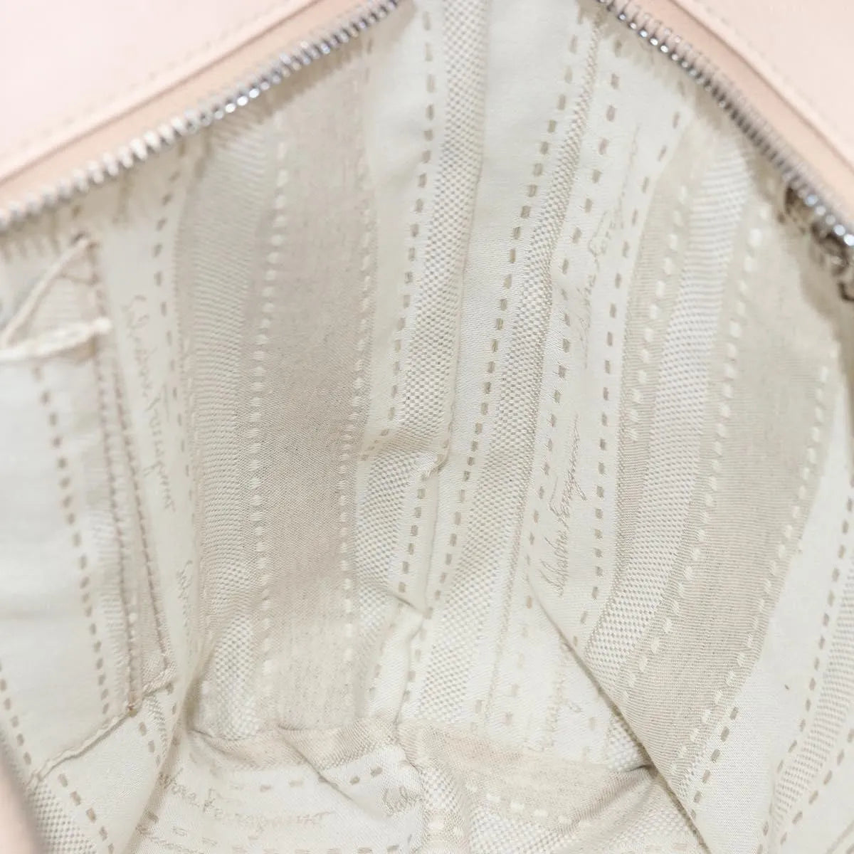 Salvatore Ferragamo Gancini Leather Pink Leather Handbag (Pre-Owned)