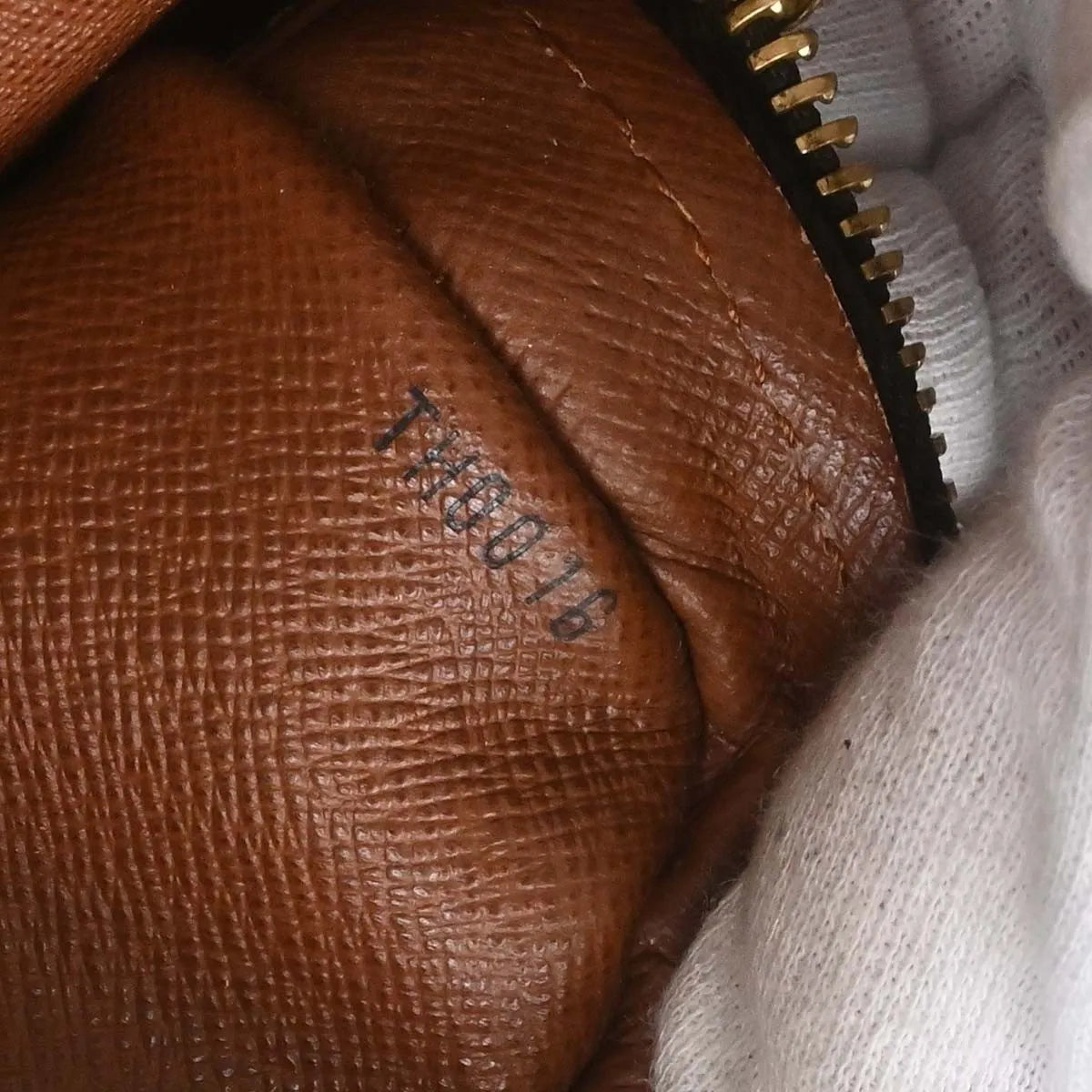 Louis Vuitton Pochette Marly Bandouliere Monogram Canvas Brown Canvas Shoulder Bag Bag (Pre-Owned)