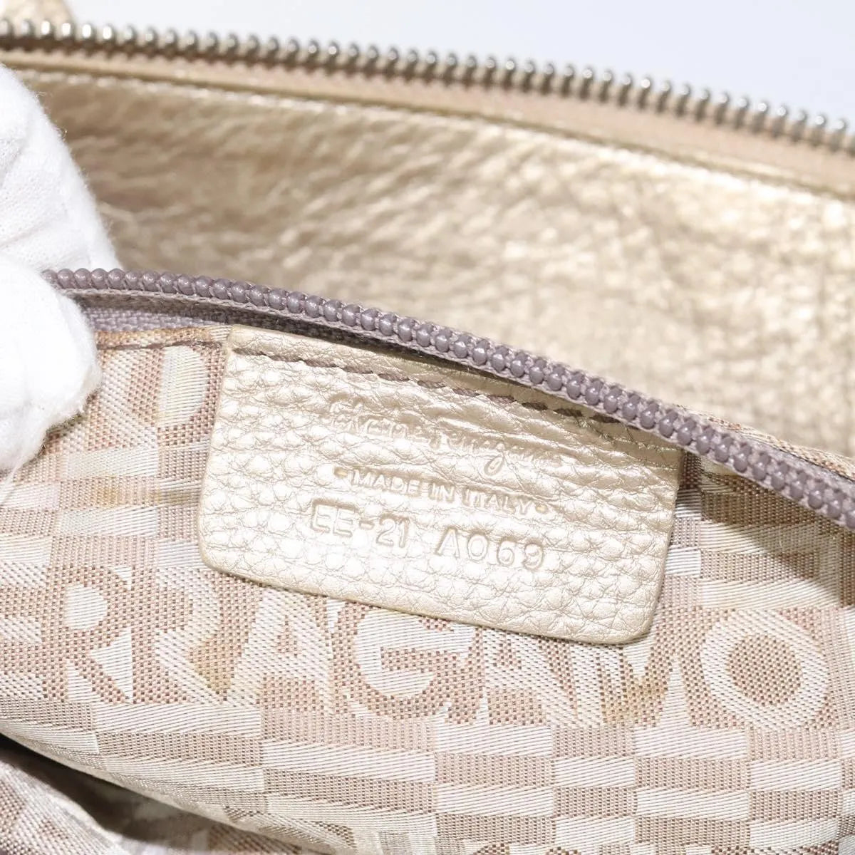 Salvatore Ferragamo Gancini Zip Tote Leather Gold Leather Handbag (Pre-Owned)