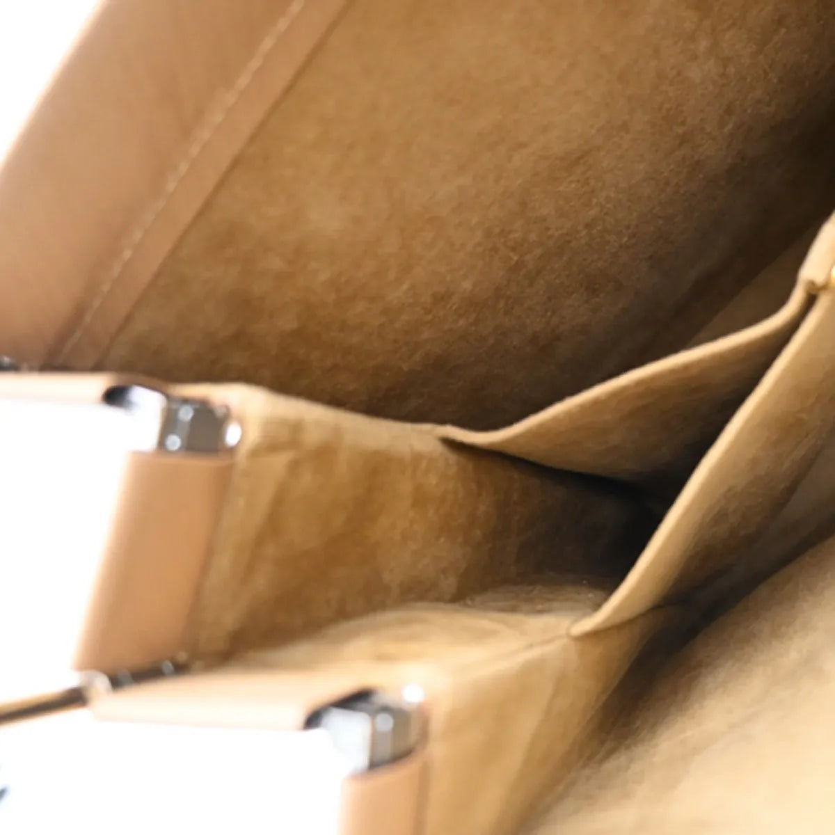 Cartier Trinity Hand Leather Beige Leather Handbag (Pre-Owned)