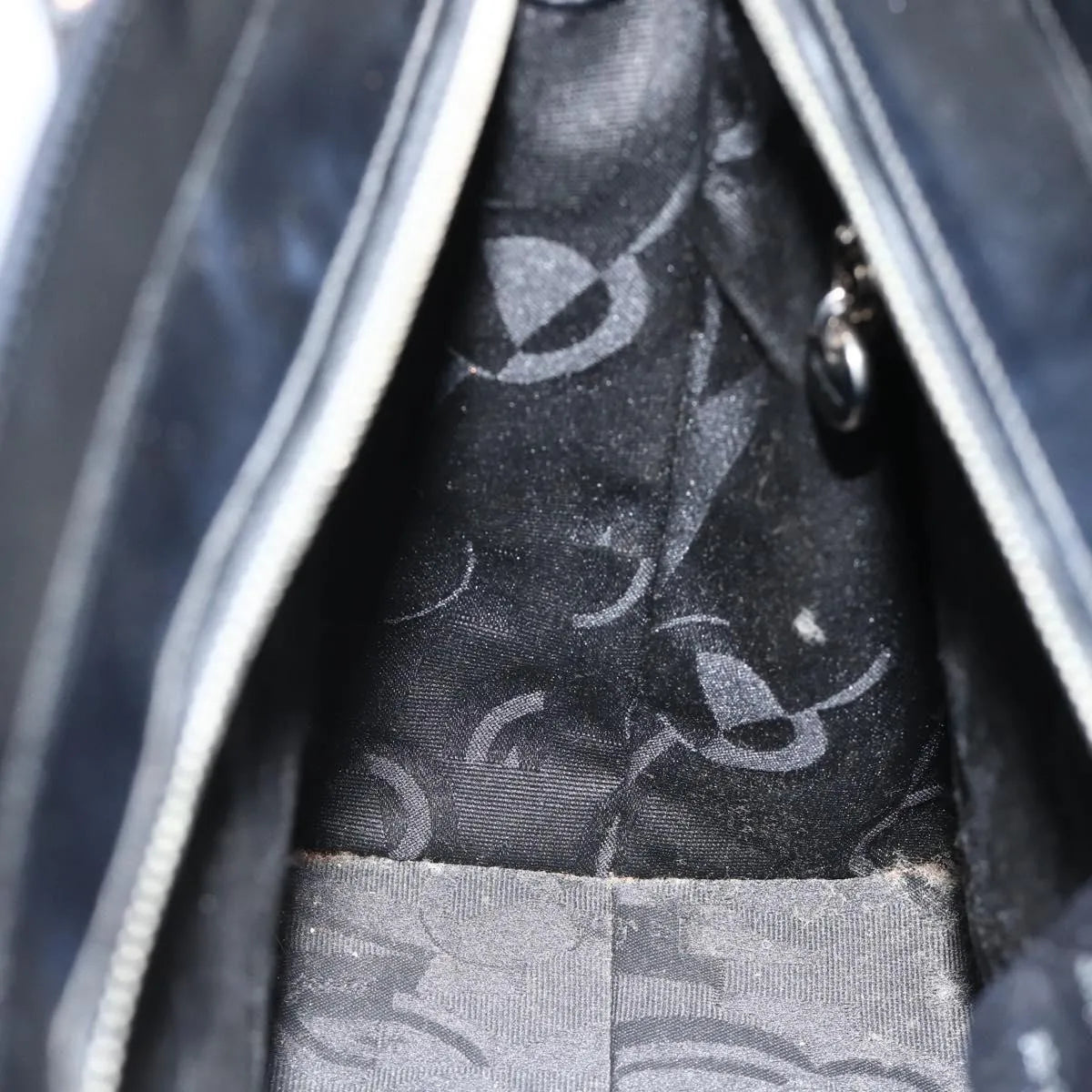 Salvatore Ferragamo Double Gancini Side Buckle Tote Leather Black Leather Handbag (Pre-Owned)