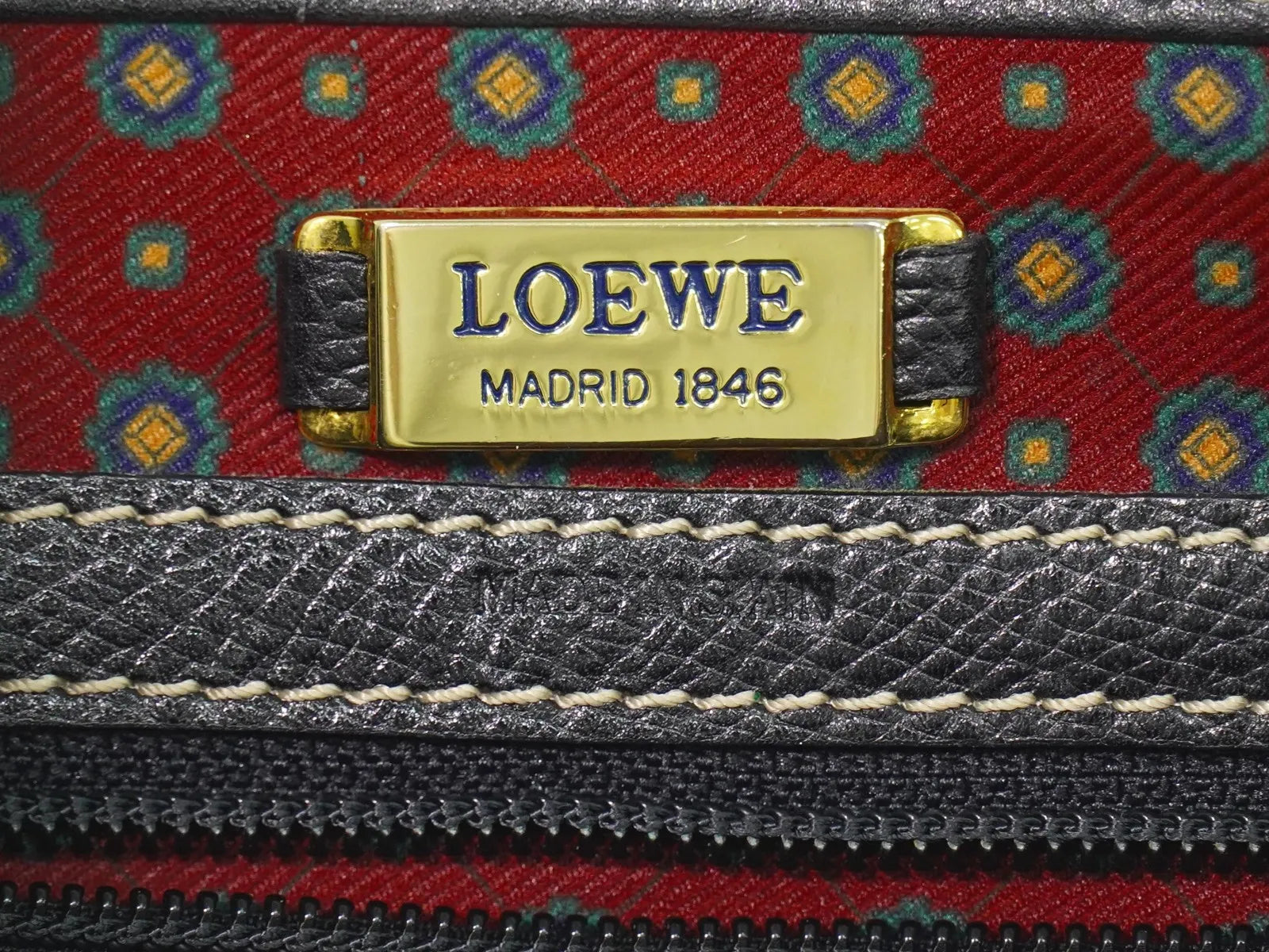 Loewe Anagram Leather Black Leather Shoulder Bag Bag (Pre-Owned)