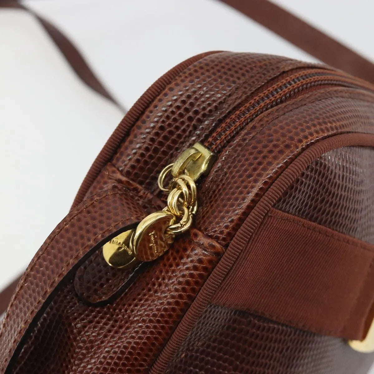 Salvatore Ferragamo Vara Bow Camera Leather Brown Leather Shoulder Bag Bag (Pre-Owned)