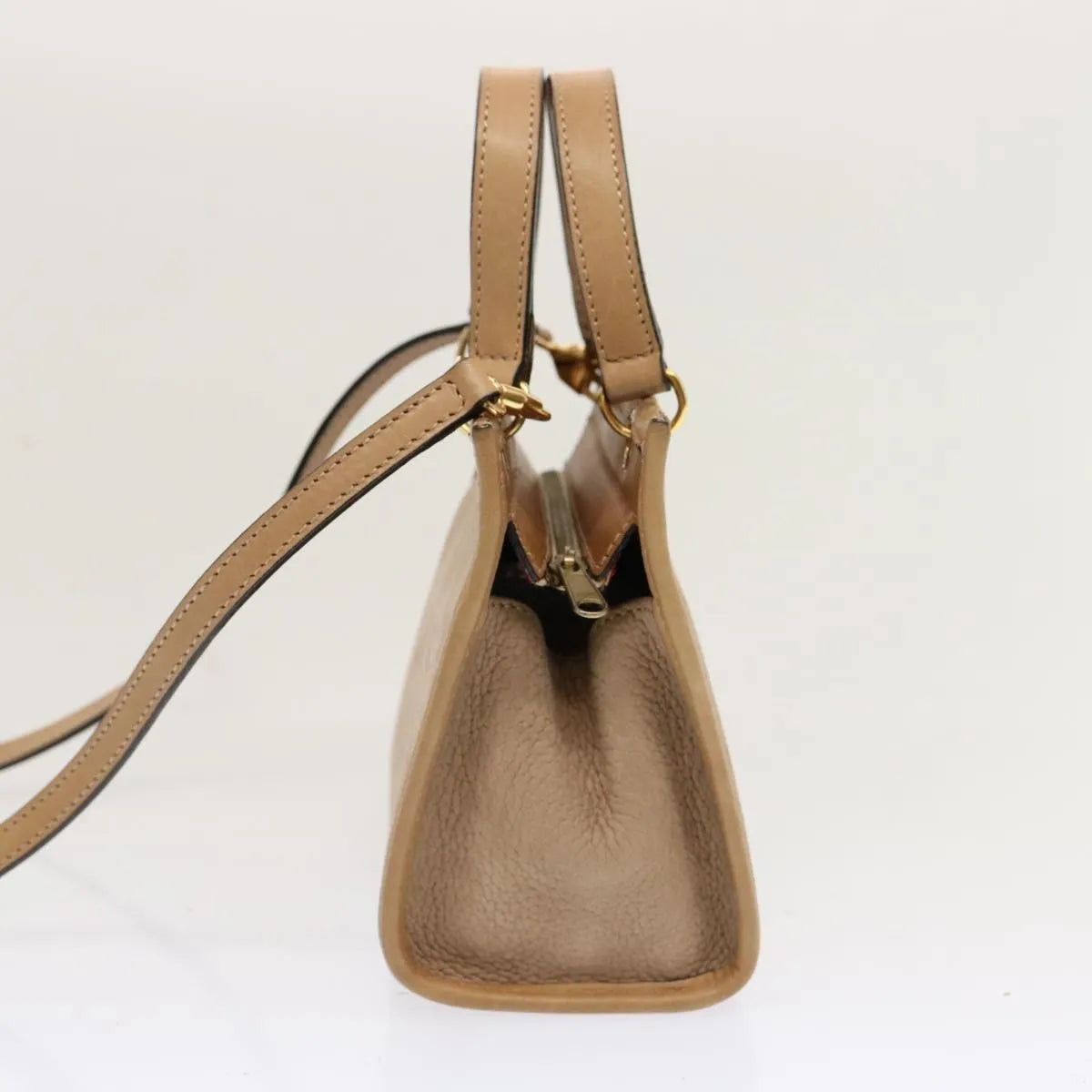 Celine Vintage Leather Beige Leather Handbag (Pre-Owned)