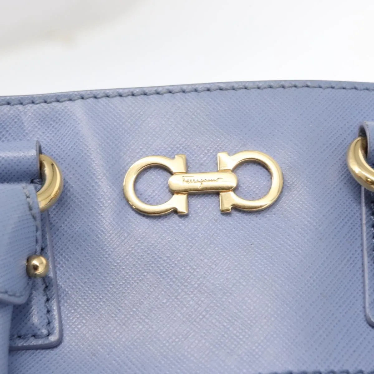 Salvatore Ferragamo Beky Tote Saffiano Leather Blue Leather Handbag (Pre-Owned)