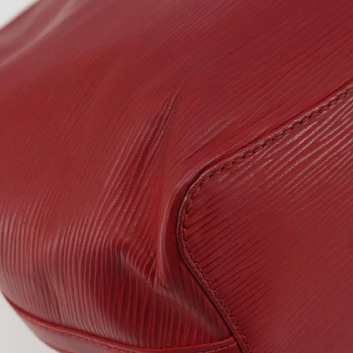 Louis Vuitton Mandara Epi Leather Red Leather Shoulder Bag Bag (Pre-Owned)