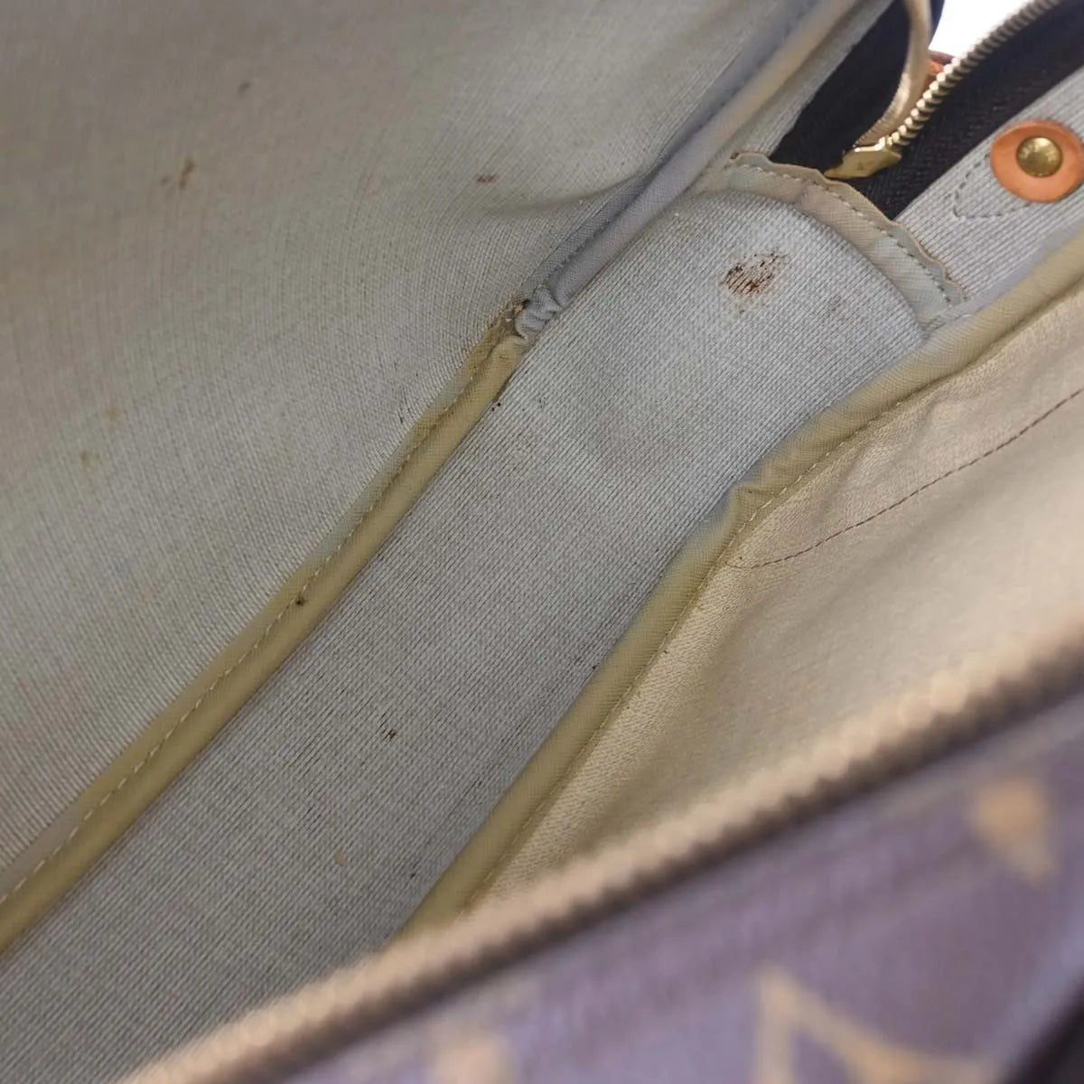 Louis Vuitton Reporter Monogram Canvas Brown Canvas Shoulder Bag Bag (Pre-Owned)