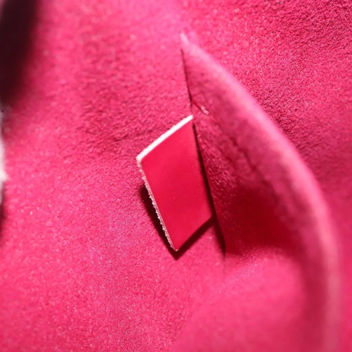 Louis Vuitton Alma Epi Pink Leather Handbag (Pre-Owned)