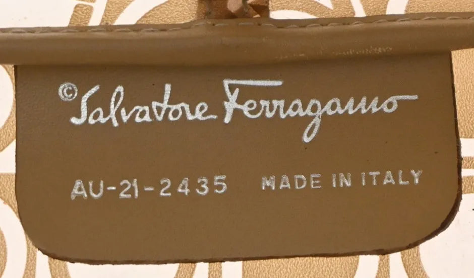 Salvatore Ferragamo Gancini Vinyl Brown Plastic Shoulder Bag Bag (Pre-Owned)