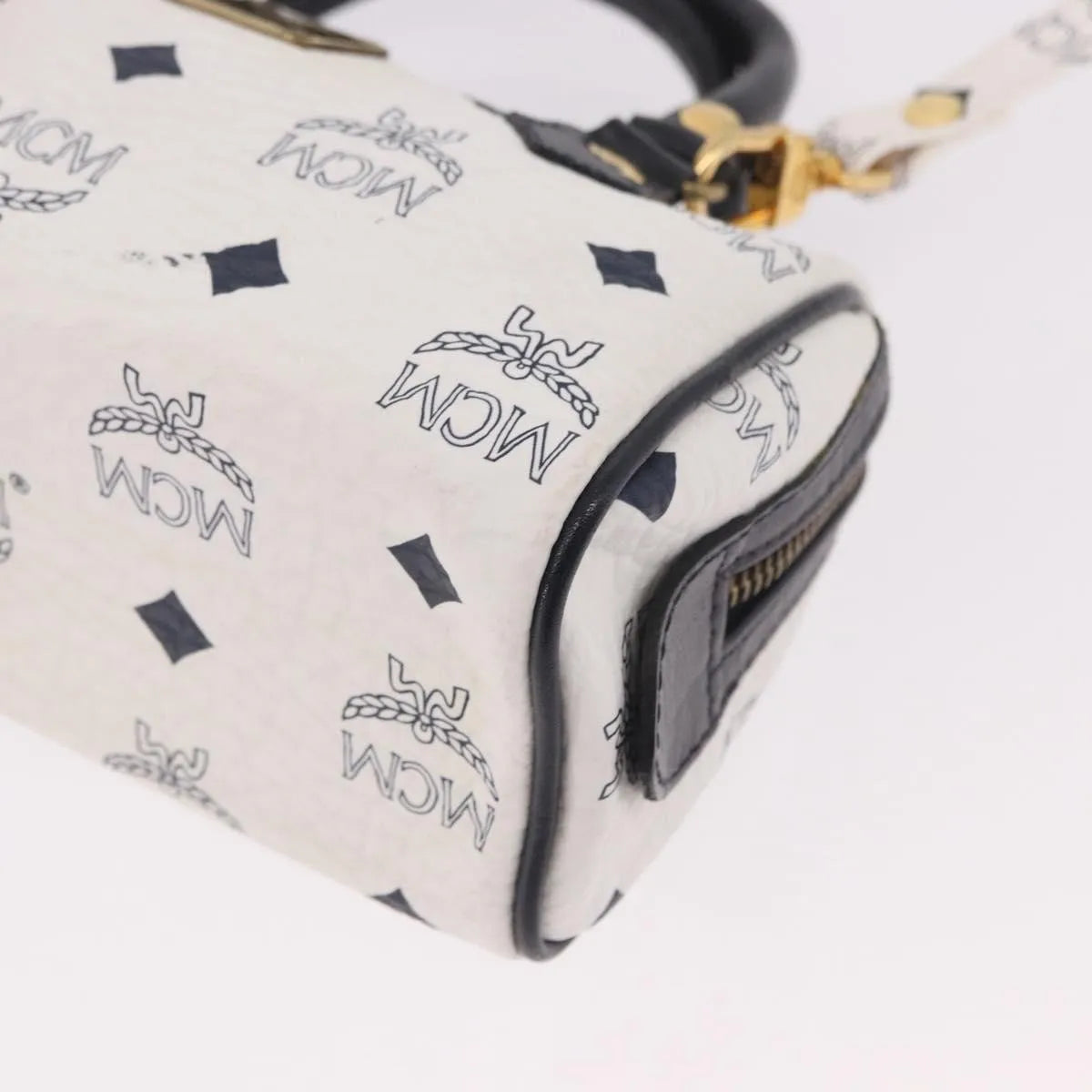 MCM Visetos Leather White Leather Handbag (Pre-Owned)