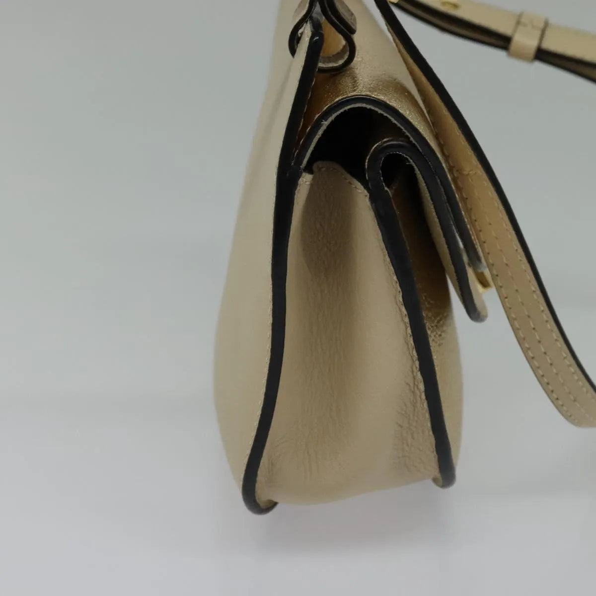 Chloe Georgia Leather Gold Leather Shoulder Bag Bag (Pre-Owned)