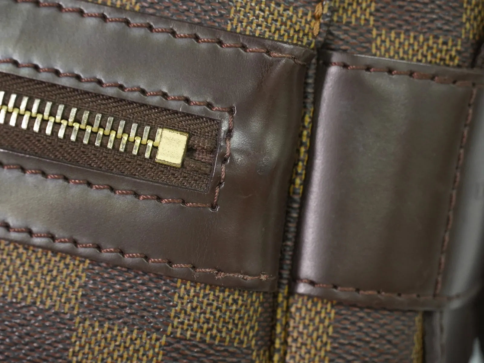 Louis Vuitton Bastille Damier Brown Canvas Shoulder Bag Bag (Pre-Owned)