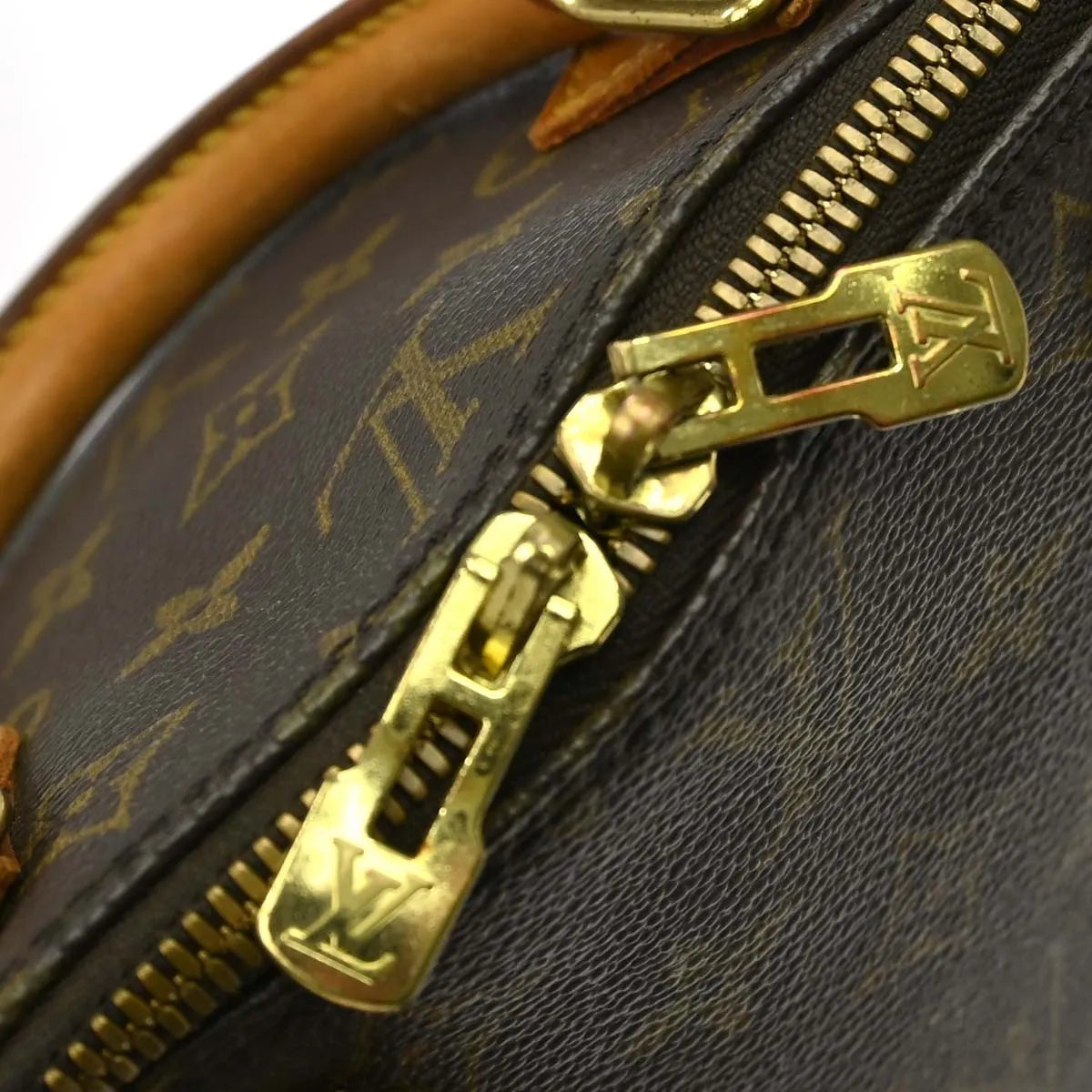 Louis Vuitton Alma Monogram Canvas Brown Canvas Handbag (Pre-Owned)