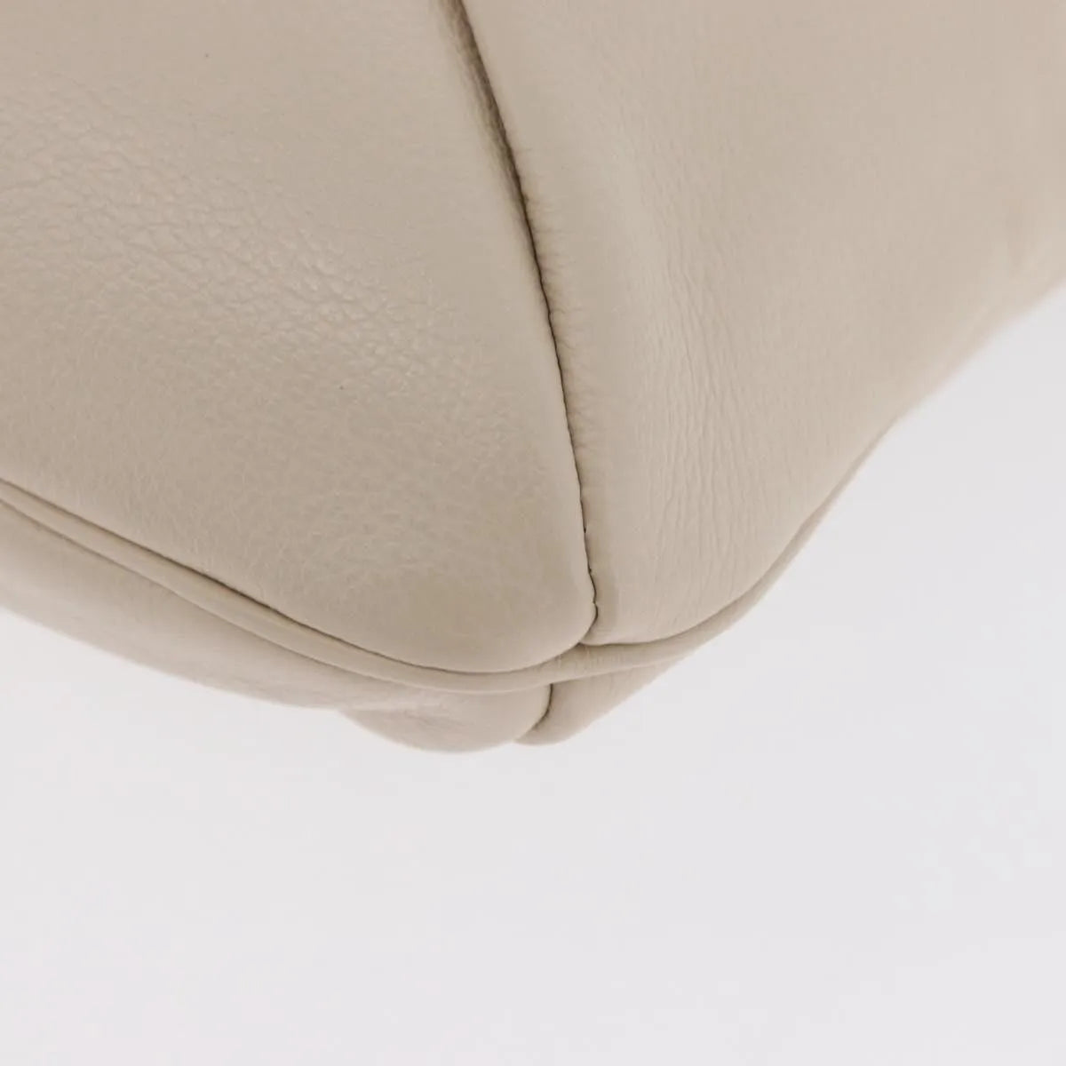 Saint Laurent Vintage Handbag Leather Beige Leather Handbag (Pre-Owned)