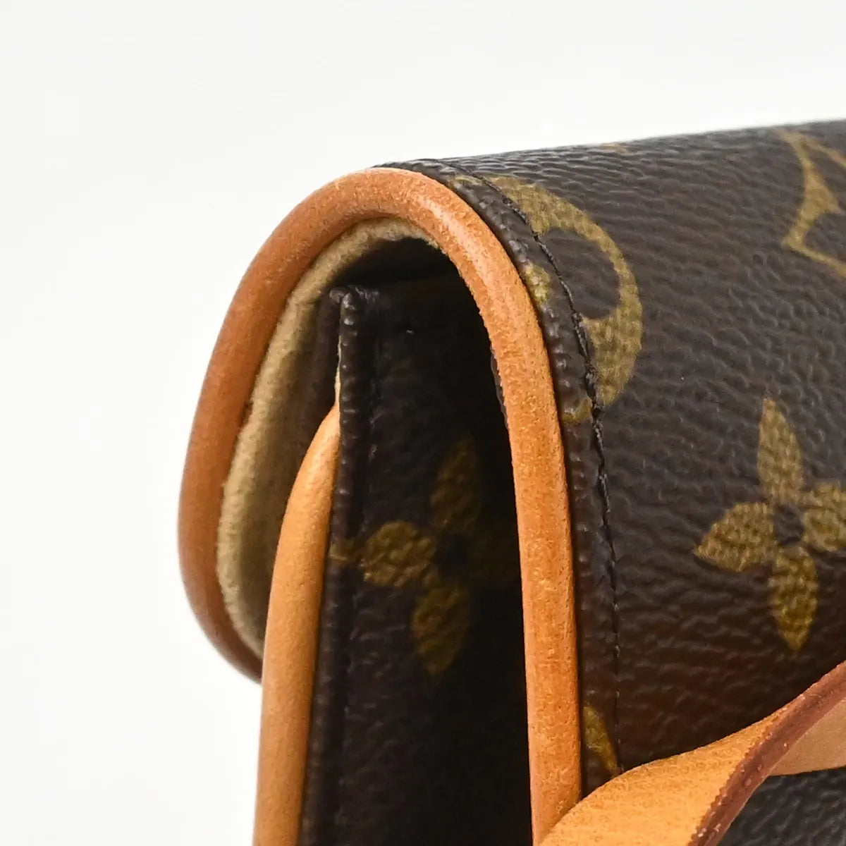 Louis Vuitton Florentine Waist Monogram Canvas Brown Canvas Clutche & Pouche Bag (Pre-Owned)