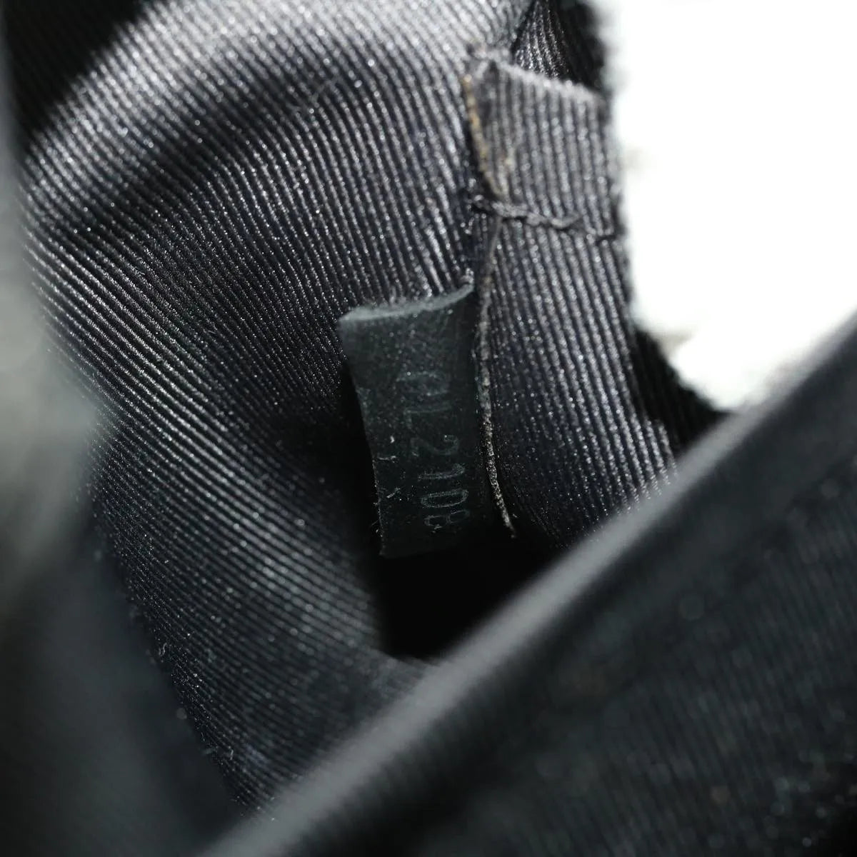 Louis Vuitton Messenger Limited Edition Monogram Eclipse Glaze Canvas Black Canvas Shoulder Bag Bag (Pre-Owned)