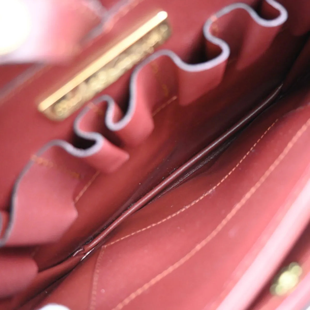 Cartier Must De Cartier Leather Red Leather Shoulder Bag Bag (Pre-Owned)
