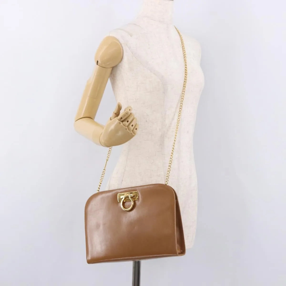 Salvatore Ferragamo Vintage Gancini Chain Leather Brown Leather Shoulder Bag Bag (Pre-Owned)