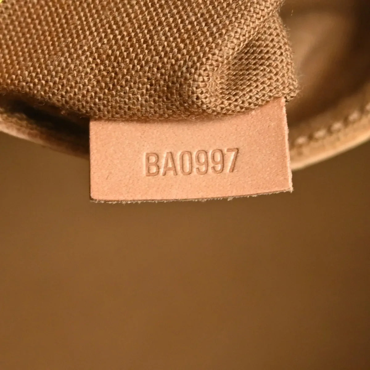 Louis Vuitton Alma Monogram Canvas Brown Canvas Handbag (Pre-Owned)