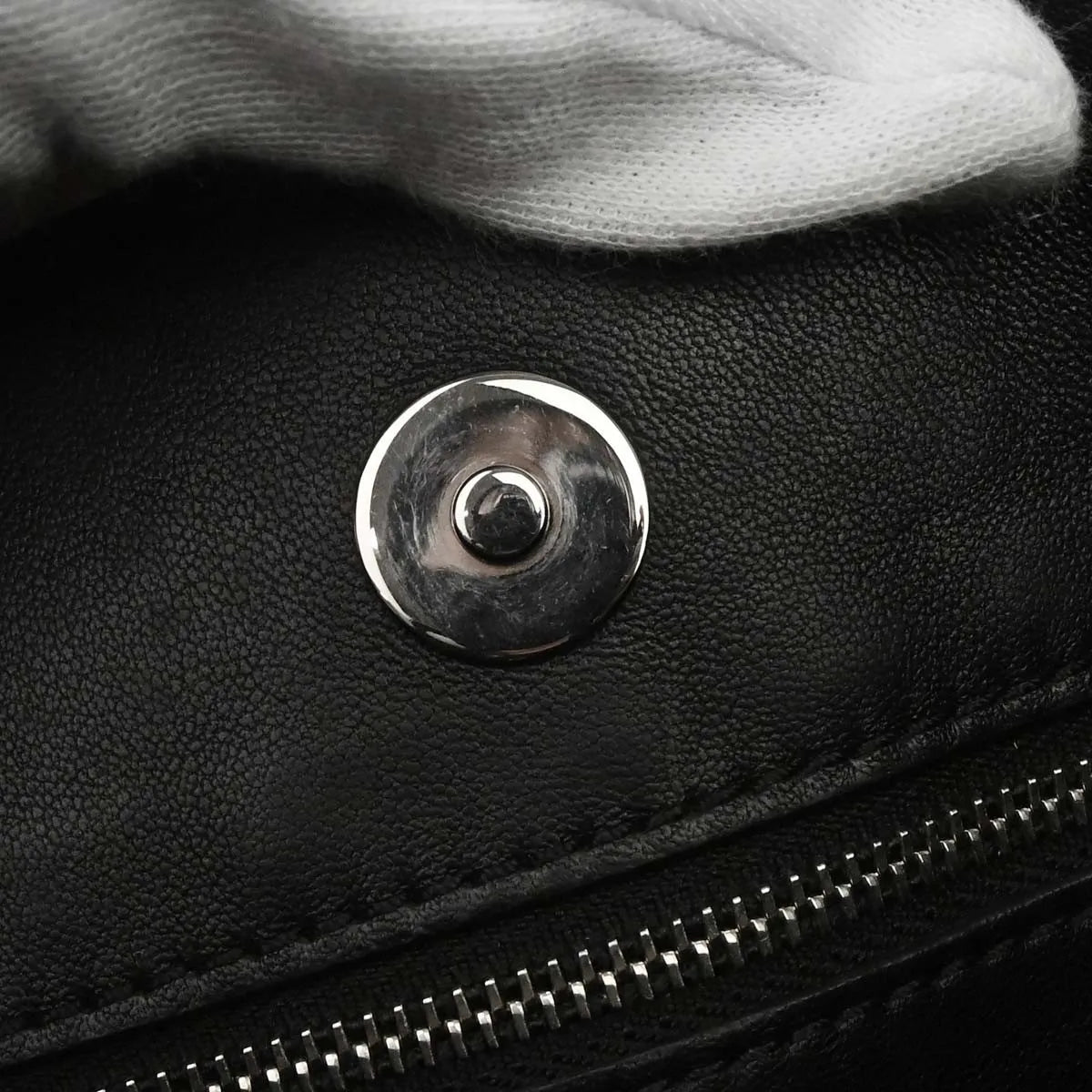 Chanel Covered Cc Shopping Tote Stitched Calfskin Black Leather Tote Bag Bag (Pre-Owned)