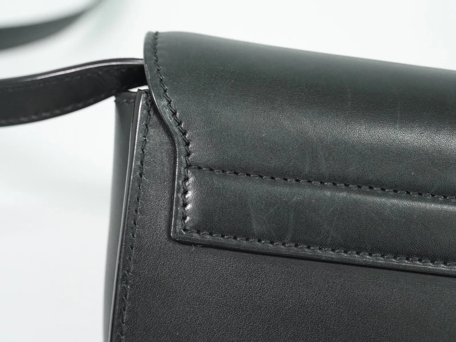 Saint Laurent Kaia Leather Black Leather Shoulder Bag Bag (Pre-Owned)