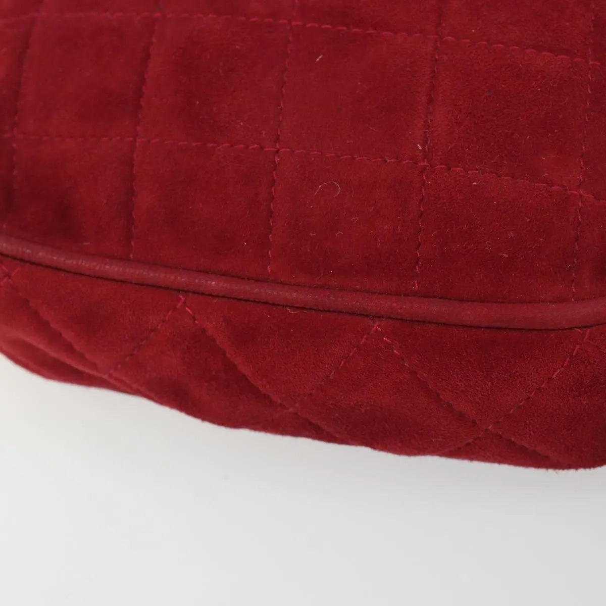 Chanel Vintage Diamond Tassel Quilted Suede Red Suede Shoulder Bag Bag (Pre-Owned)