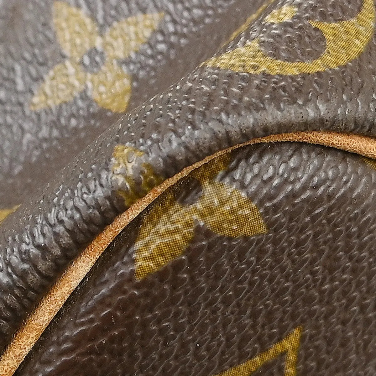 Louis Vuitton Keepall Bag Monogram Canvas Brown Canvas Travel Bag Bag (Pre-Owned)
