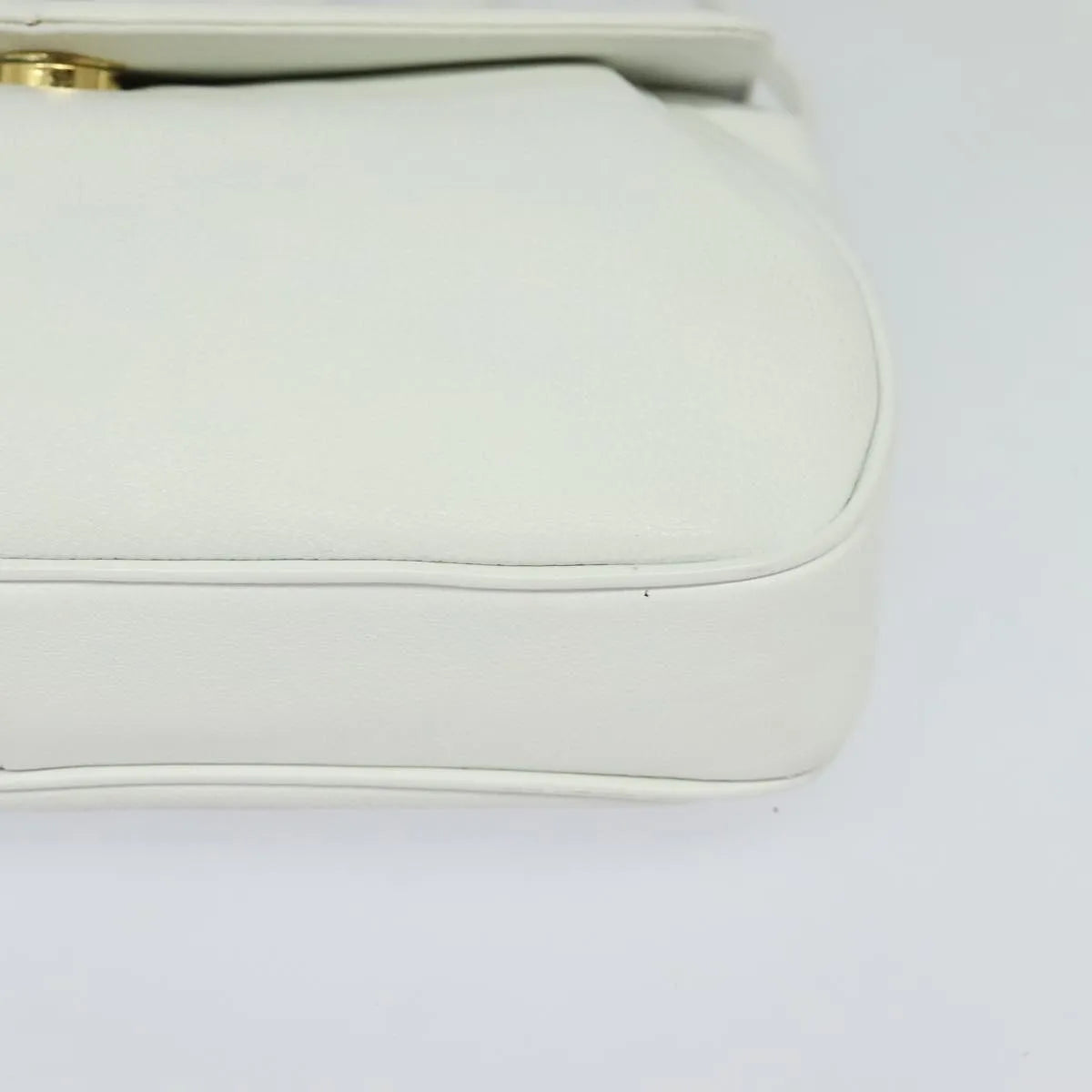 Givenchy Vintage 4G Leather White Leather Shoulder Bag Bag (Pre-Owned)