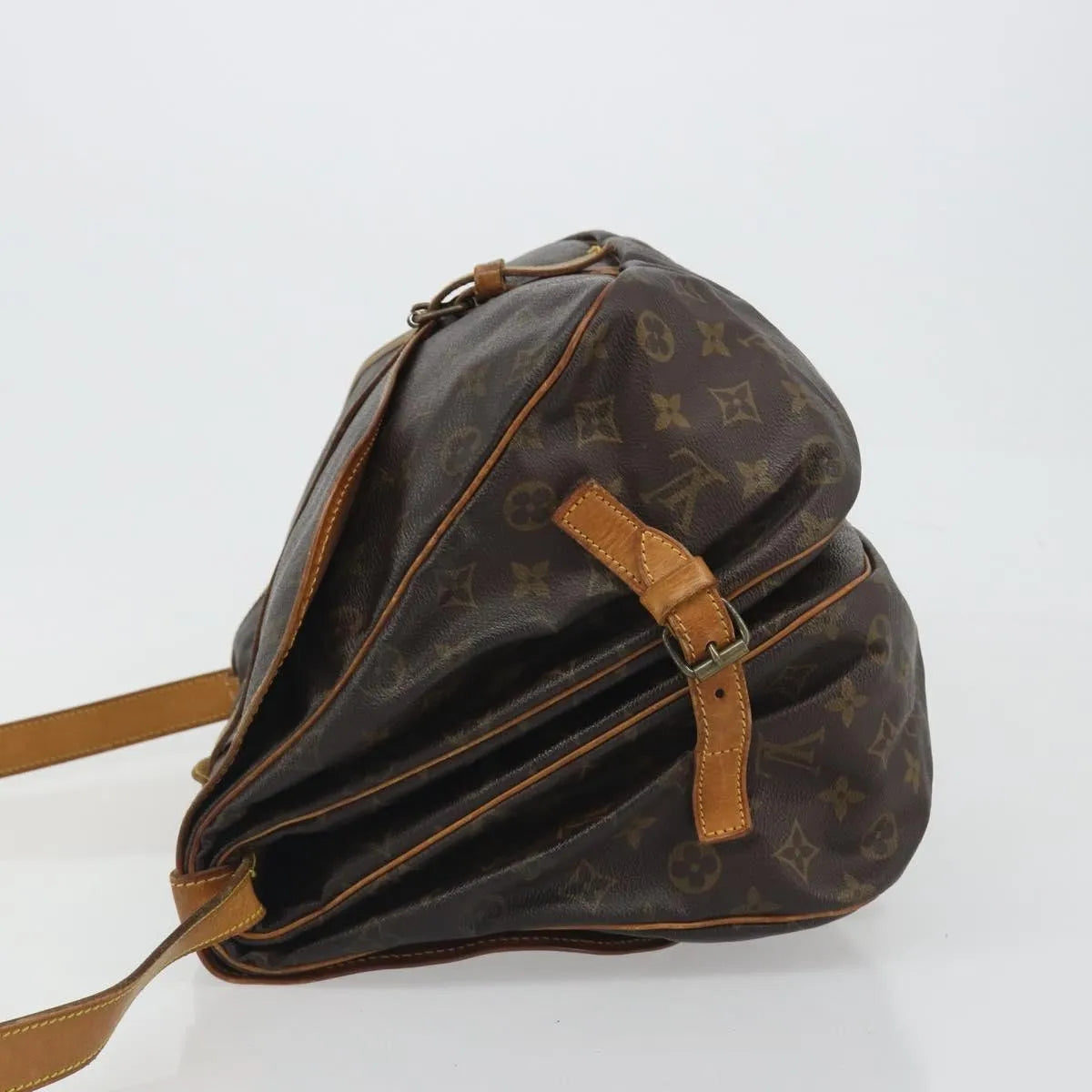 Louis Vuitton Saumur Monogram Brown Canvas Shoulder Bag Bag (Pre-Owned)