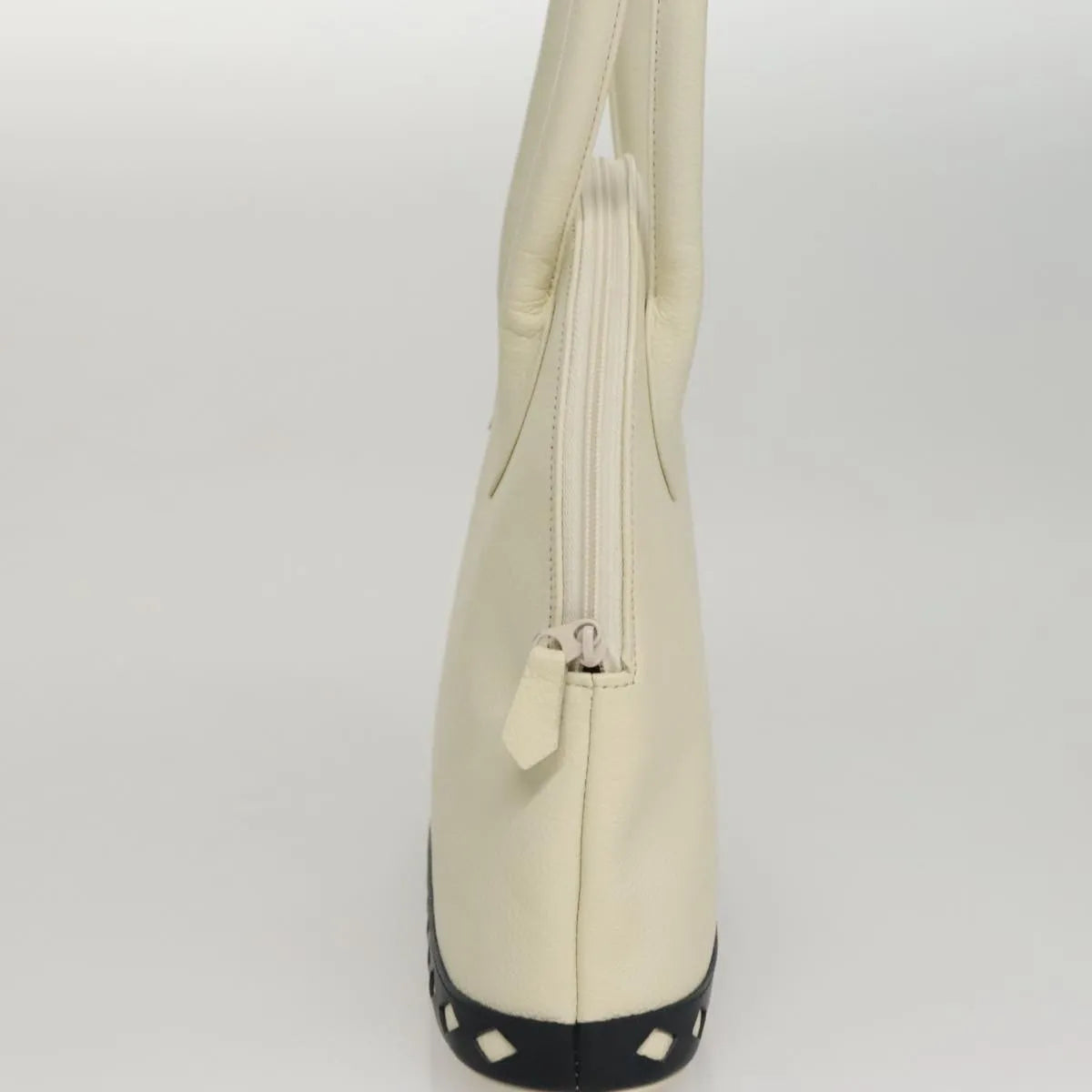 Saint Laurent Vintage Leather White Leather Handbag (Pre-Owned)