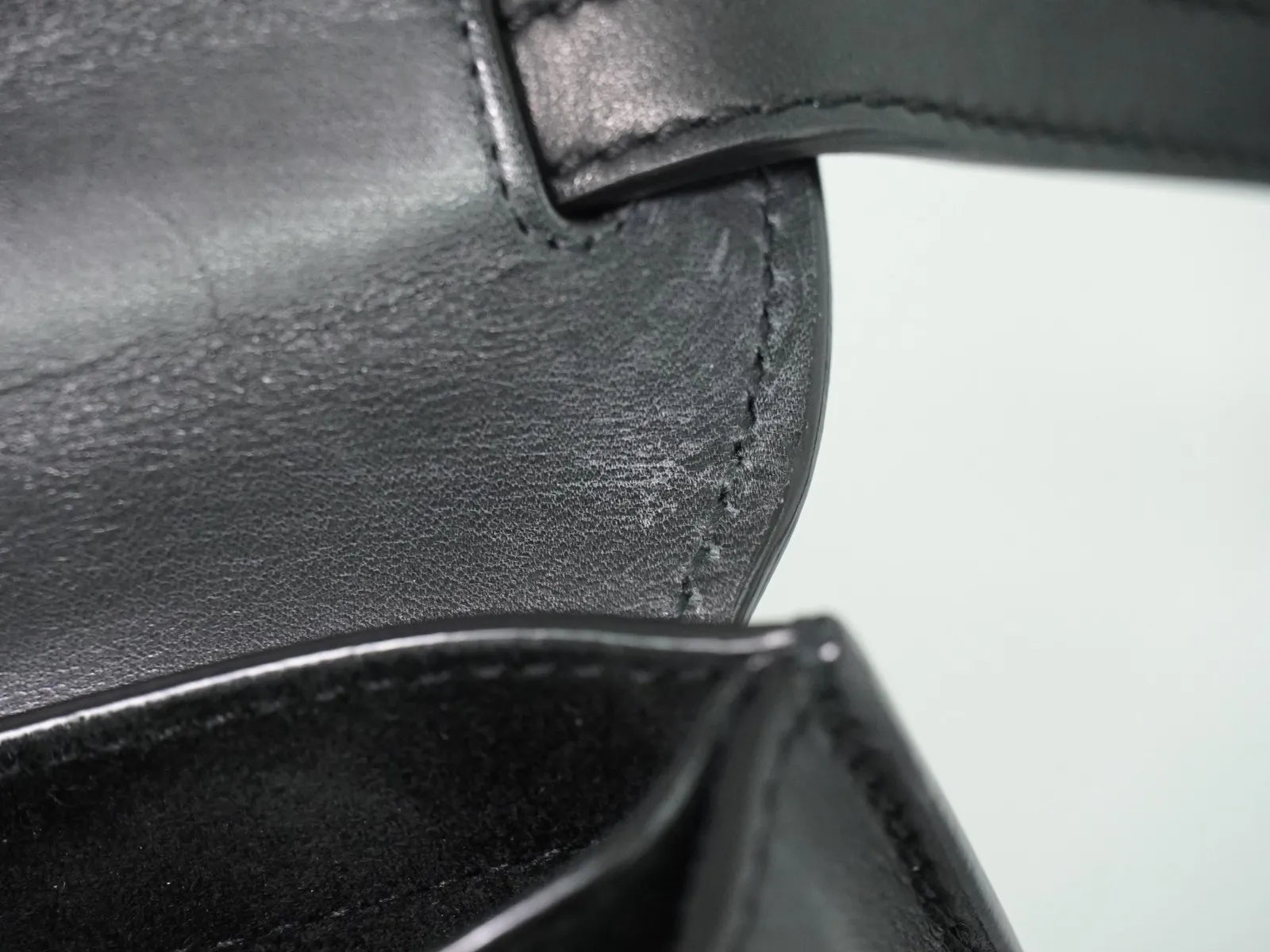 Saint Laurent Kaia Leather Black Leather Shoulder Bag Bag (Pre-Owned)