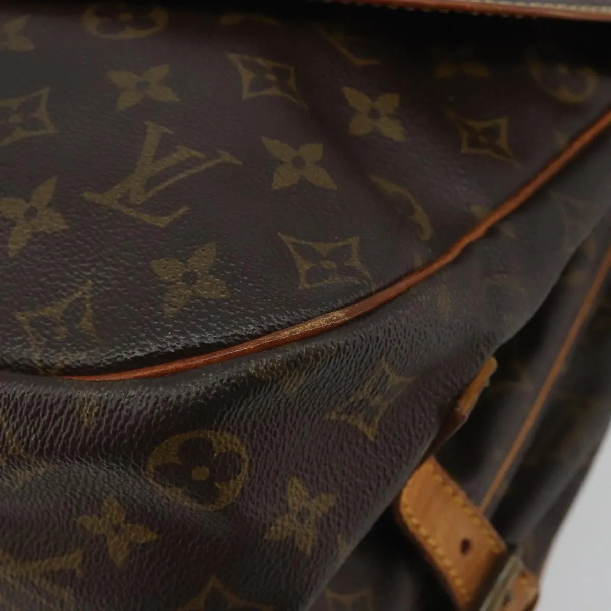 Louis Vuitton Saumur Monogram Brown Canvas Shoulder Bag Bag (Pre-Owned)