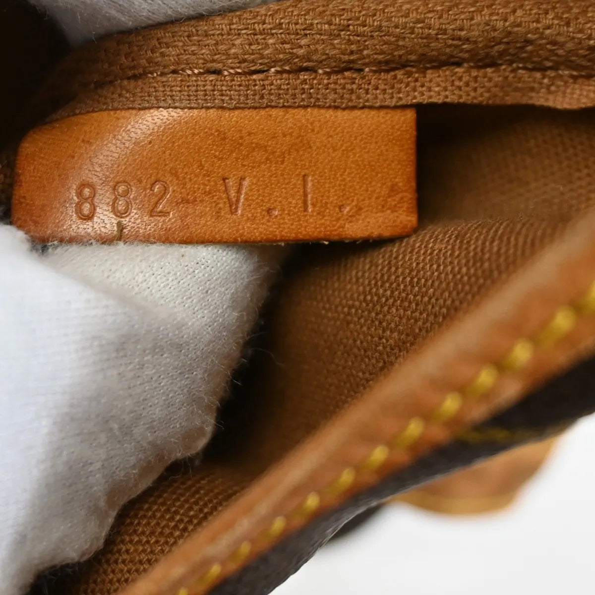 Louis Vuitton Saumur Monogram Canvas Brown Leather Shoulder Bag Bag (Pre-Owned)
