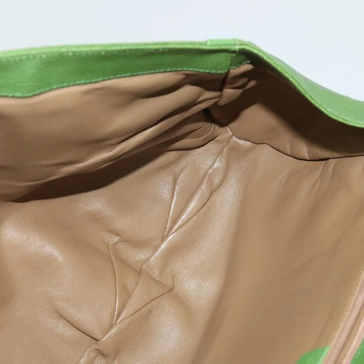 Bvlgari Chandra Hobo Leather Green Leather Handbag (Pre-Owned)
