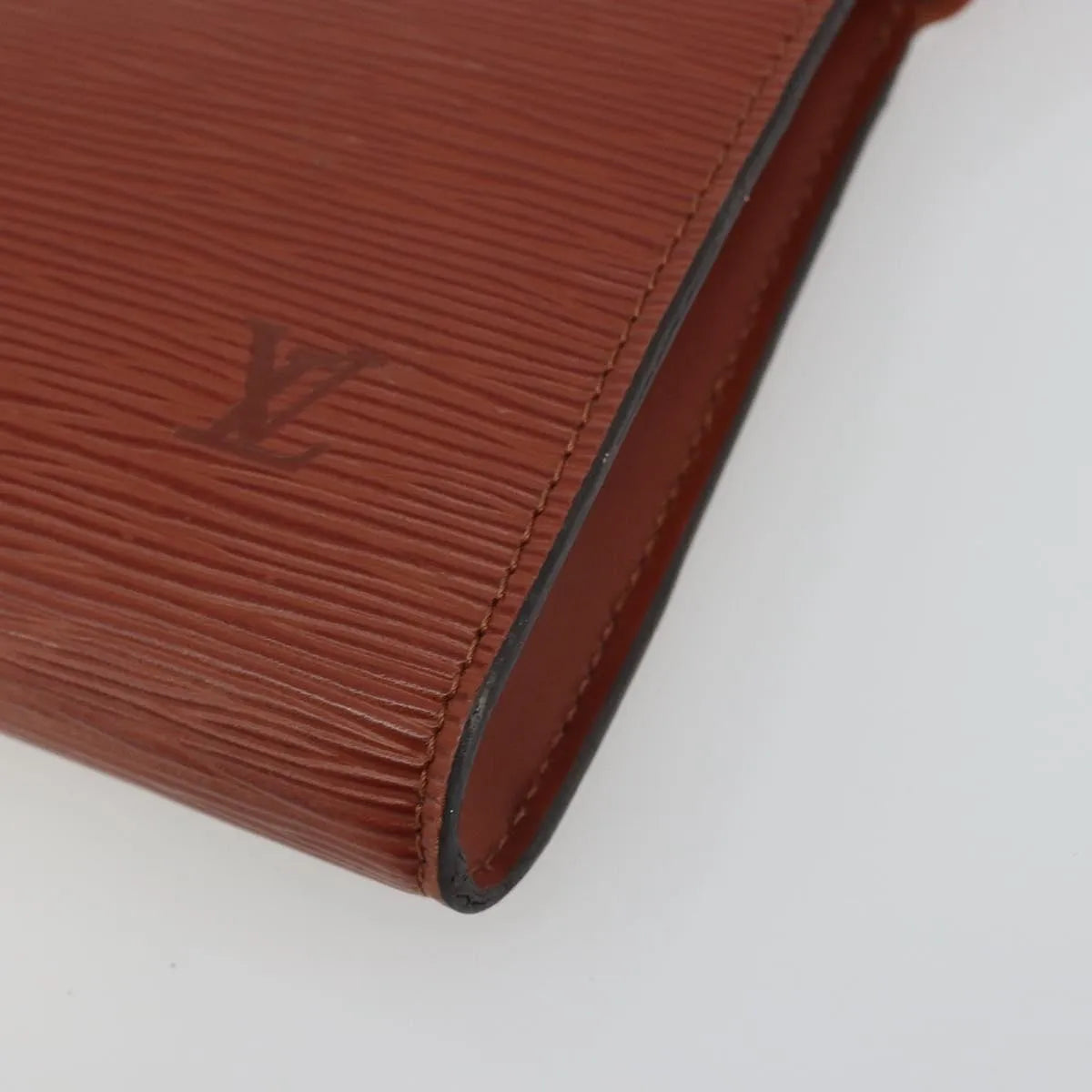 Louis Vuitton Pochette Accessoires Epi Brown Leather Clutche & Pouche Bag (Pre-Owned)