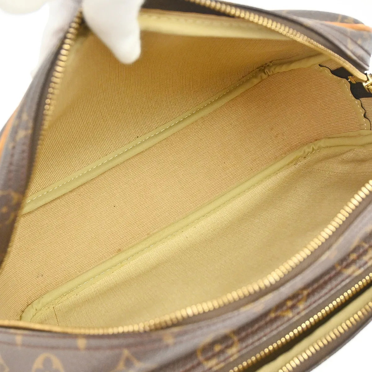 Louis Vuitton Reporter Monogram Canvas Brown Canvas Shoulder Bag Bag (Pre-Owned)