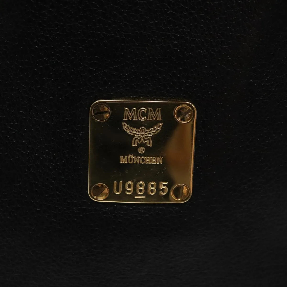 MCM Vintage Leather Black Leather Handbag (Pre-Owned)